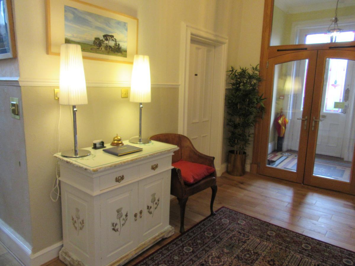 Middleton House Bed And Breakfast Охтерардър Екстериор снимка
