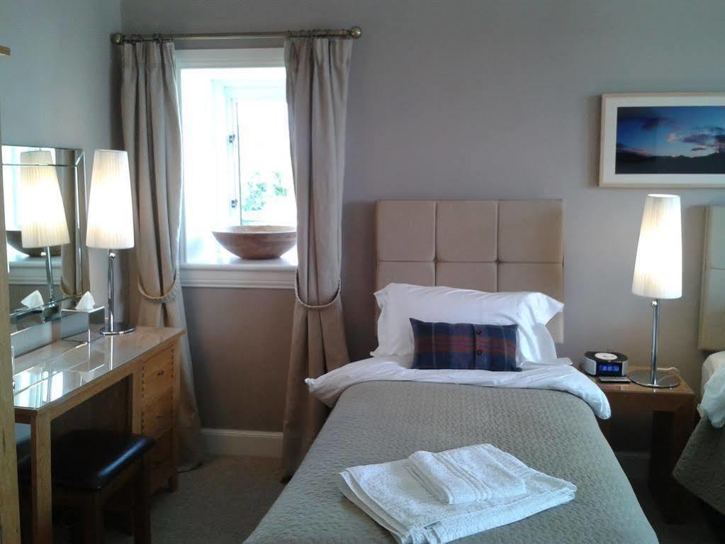 Middleton House Bed And Breakfast Охтерардър Екстериор снимка